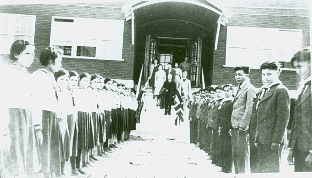 Guides and Scouts 1940