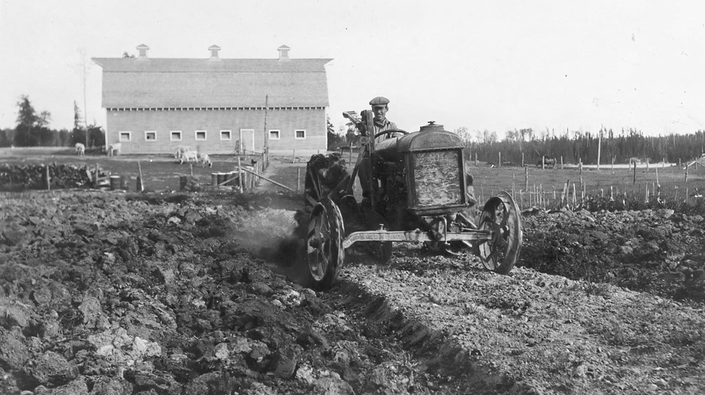 Tractor Pulling 1938