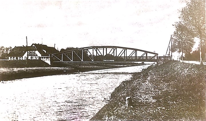 Crossing site, Küsten Canal