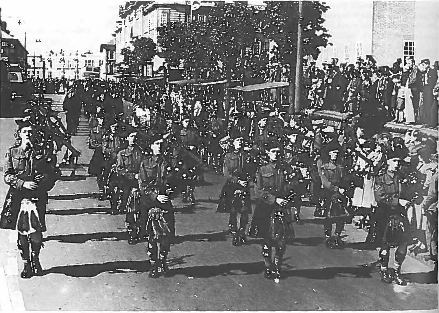 Salute to Soldier Tunbridge Wells May 1944