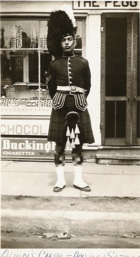 Pre-1914 photo of 91st soldier, Alvin’s chum